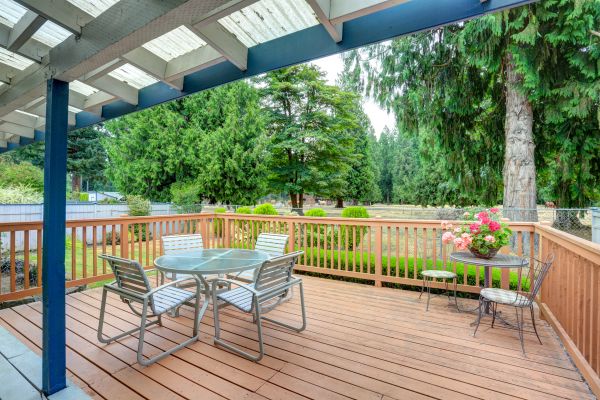 Deck Carpentry Service in Jersey City